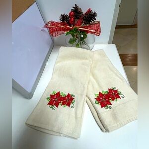 Brighten The Season 2 Hand Towels 🎄🎅